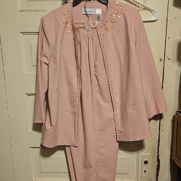 Alfred Dunner Women's Pink Embellished Jacket And Pants - Picture 1 of 4